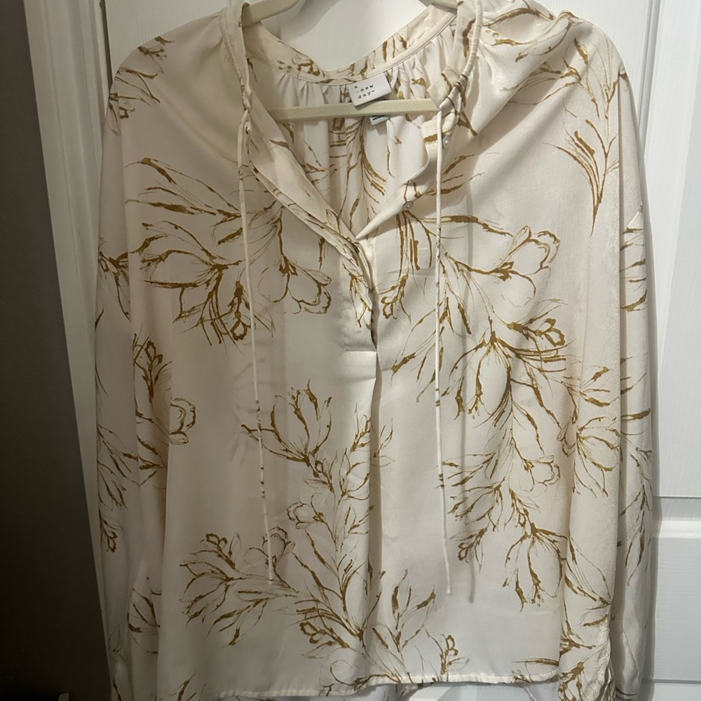 A New Day Cream and Gold Floral Blouse